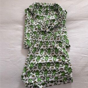 Roller rabbit Green Monkey Print Pajama Set size xs worn a couple of times